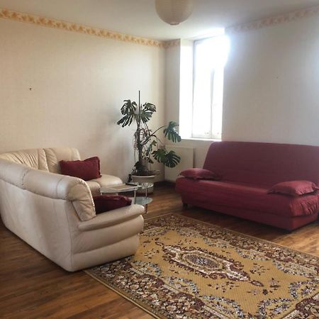 Gite -Belle Maison Dans Une Ancienne Ecole-Tarif Reduit Hors We ! Chanzeaux 外观 照片