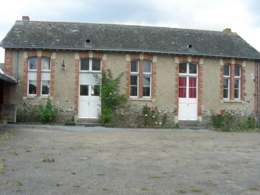 Gite -Belle Maison Dans Une Ancienne Ecole-Tarif Reduit Hors We ! Chanzeaux 外观 照片