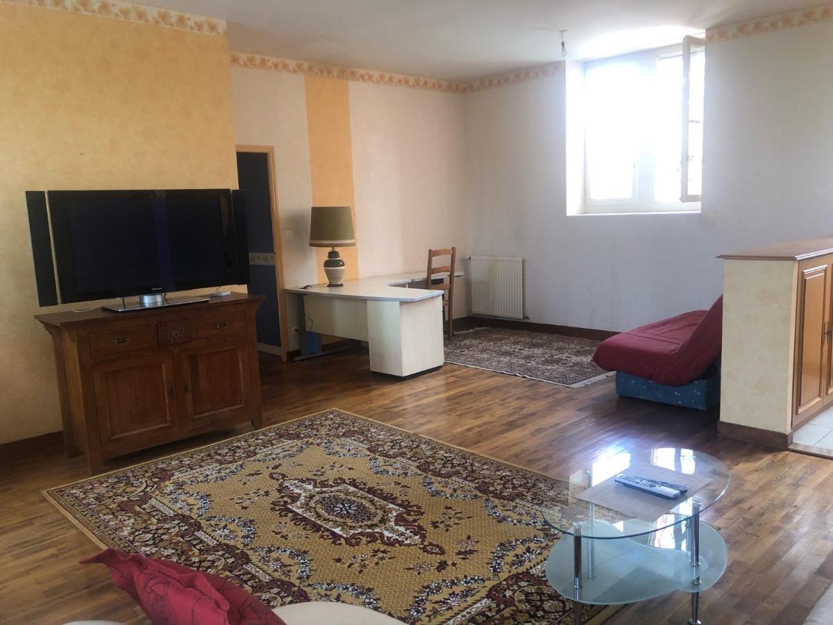 Gite -Belle Maison Dans Une Ancienne Ecole-Tarif Reduit Hors We ! Chanzeaux 外观 照片