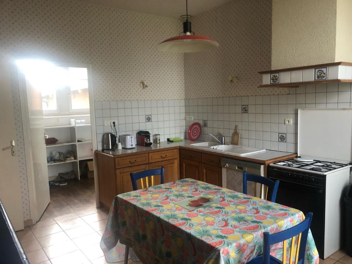 Gite -Belle Maison Dans Une Ancienne Ecole-Tarif Reduit Hors We ! Chanzeaux 外观 照片