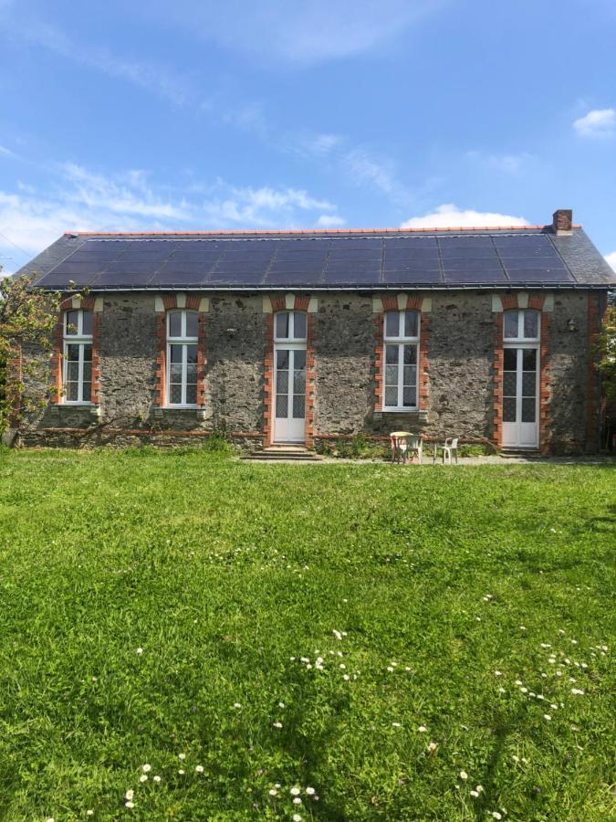 Gite -Belle Maison Dans Une Ancienne Ecole-Tarif Reduit Hors We ! Chanzeaux 外观 照片